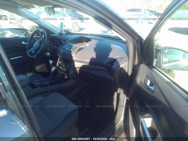 Photo 4 VIN: 1FMCU0G9XJUC89304 - FORD ESCAPE 