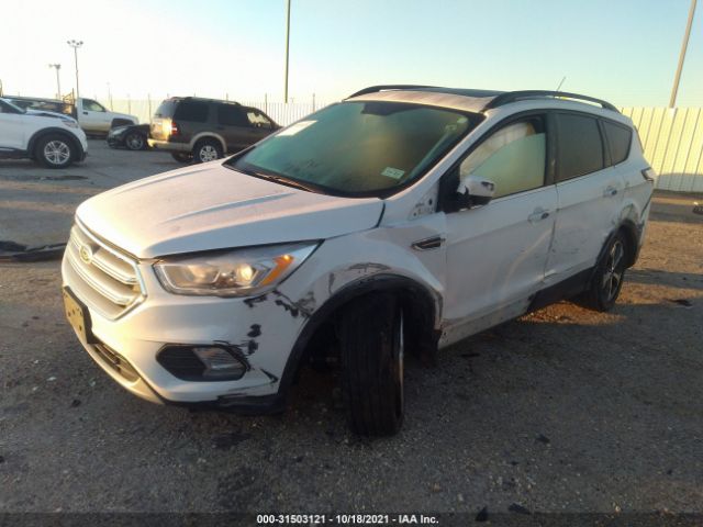 Photo 1 VIN: 1FMCU0GD0HUB52130 - FORD ESCAPE 