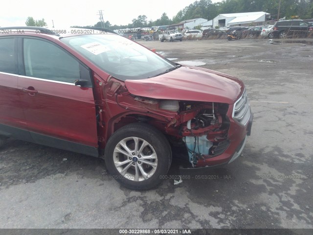 Photo 5 VIN: 1FMCU0GD0HUE43937 - FORD ESCAPE 