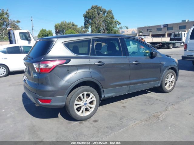 Photo 3 VIN: 1FMCU0GD0HUE97612 - FORD ESCAPE SE 