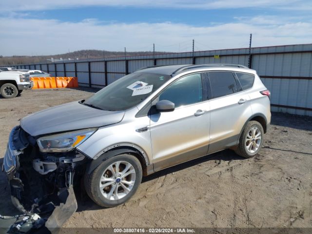 Photo 1 VIN: 1FMCU0GD0JUA37128 - FORD ESCAPE 