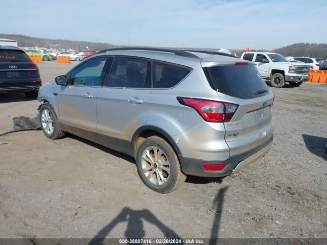 Photo 2 VIN: 1FMCU0GD0JUA37128 - FORD ESCAPE 