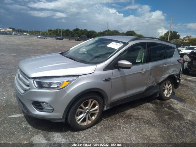 Photo 1 VIN: 1FMCU0GD0JUA73143 - FORD ESCAPE 