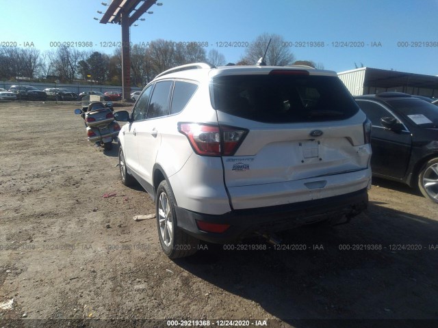 Photo 2 VIN: 1FMCU0GD0JUA79167 - FORD ESCAPE 