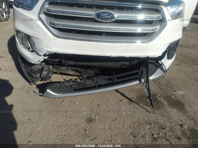 Photo 5 VIN: 1FMCU0GD0JUA79167 - FORD ESCAPE 