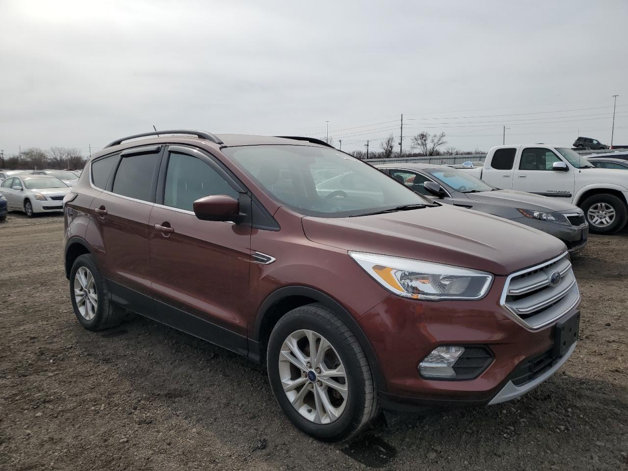 Photo 4 VIN: 1FMCU0GD0JUA80660 - FORD ESCAPE 