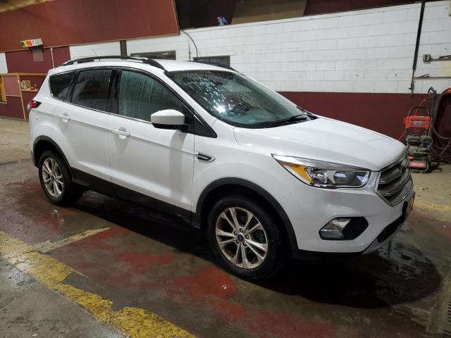 Photo 3 VIN: 1FMCU0GD0JUC90501 - FORD ESCAPE SE 