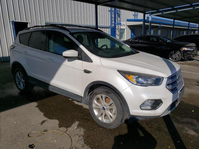 Photo 3 VIN: 1FMCU0GD0JUC90837 - FORD ESCAPE SE 