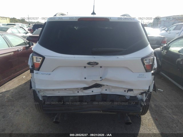 Photo 5 VIN: 1FMCU0GD0JUD03022 - FORD ESCAPE 