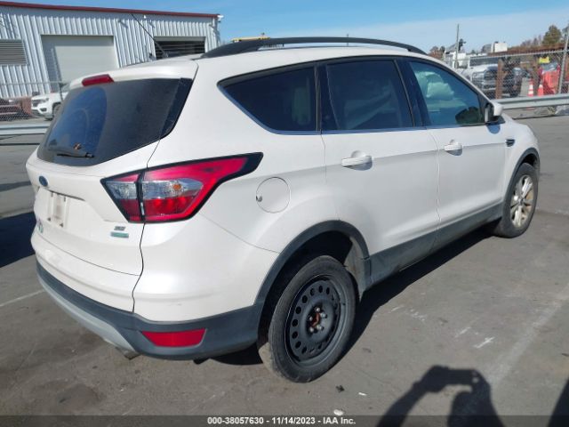 Photo 3 VIN: 1FMCU0GD0JUD14232 - FORD ESCAPE 