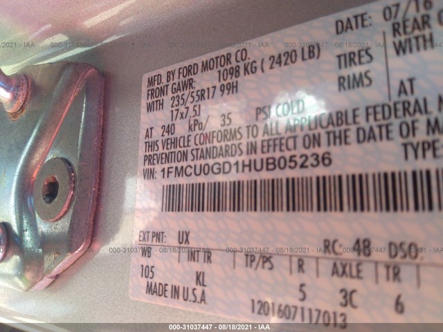 Photo 8 VIN: 1FMCU0GD1HUB05236 - FORD ESCAPE 