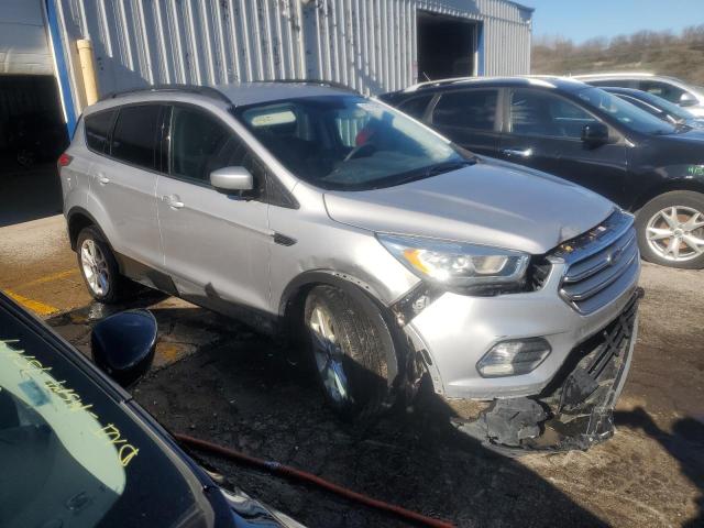 Photo 3 VIN: 1FMCU0GD1HUB28466 - FORD ESCAPE SE 