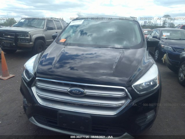 Photo 5 VIN: 1FMCU0GD1HUB39337 - FORD ESCAPE 