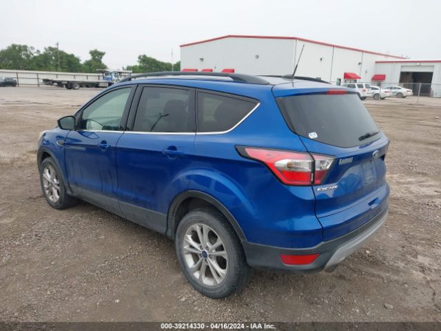 Photo 2 VIN: 1FMCU0GD1HUB82933 - FORD ESCAPE 