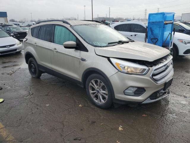 Photo 3 VIN: 1FMCU0GD1HUC86323 - FORD ESCAPE SE 