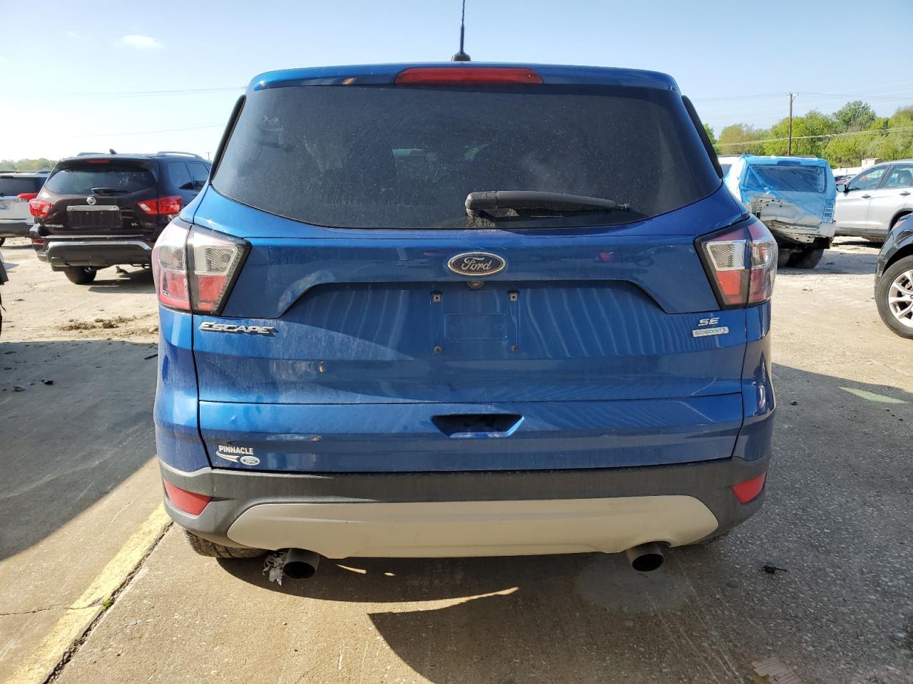 Photo 5 VIN: 1FMCU0GD1HUD27579 - FORD ESCAPE 