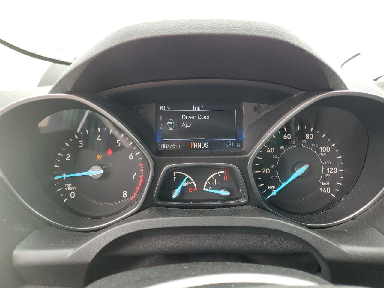 Photo 8 VIN: 1FMCU0GD1HUD82954 - FORD ESCAPE 