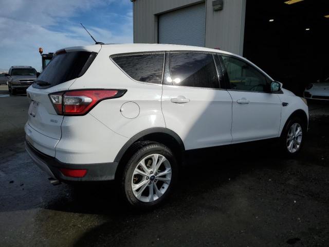 Photo 2 VIN: 1FMCU0GD1HUE94895 - FORD ESCAPE 