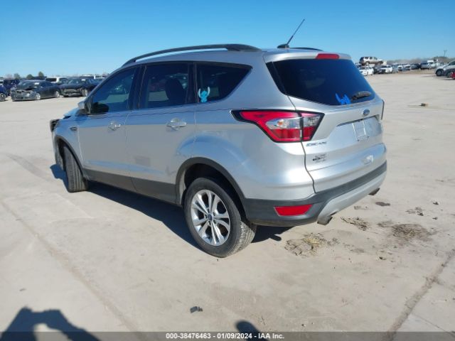 Photo 2 VIN: 1FMCU0GD1JUA92672 - FORD ESCAPE 