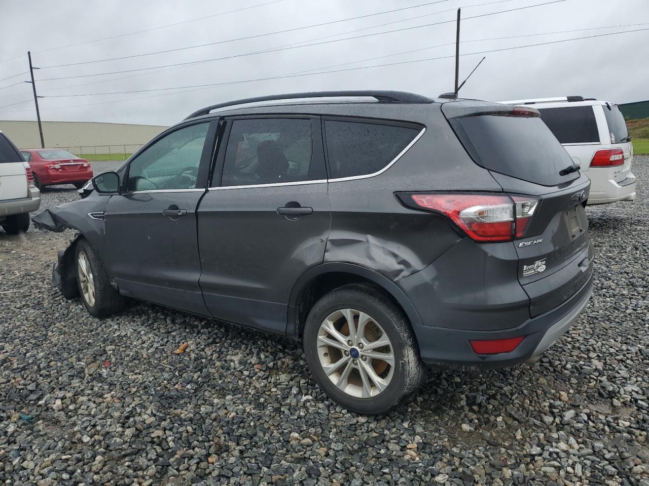 Photo 1 VIN: 1FMCU0GD1JUB67998 - FORD ESCAPE 