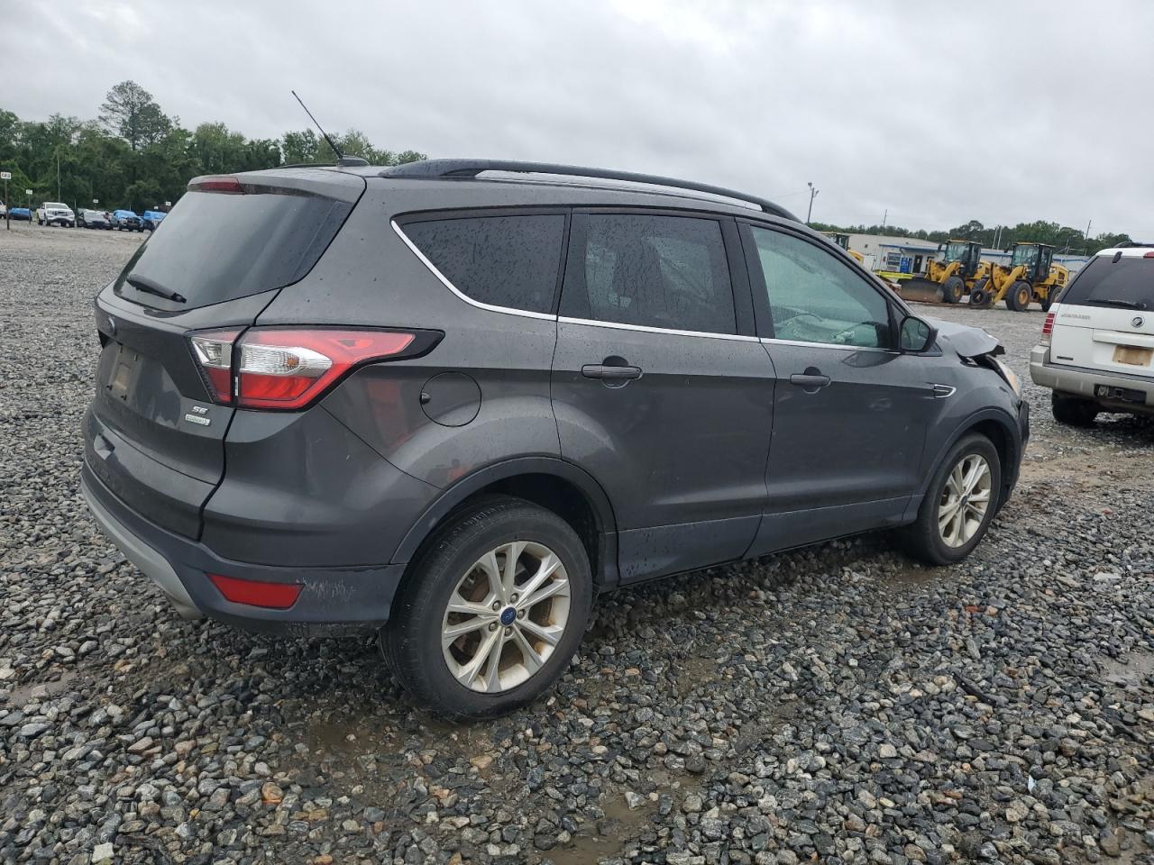 Photo 2 VIN: 1FMCU0GD1JUB67998 - FORD ESCAPE 