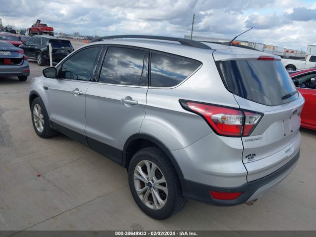 Photo 2 VIN: 1FMCU0GD1JUC18738 - FORD ESCAPE 