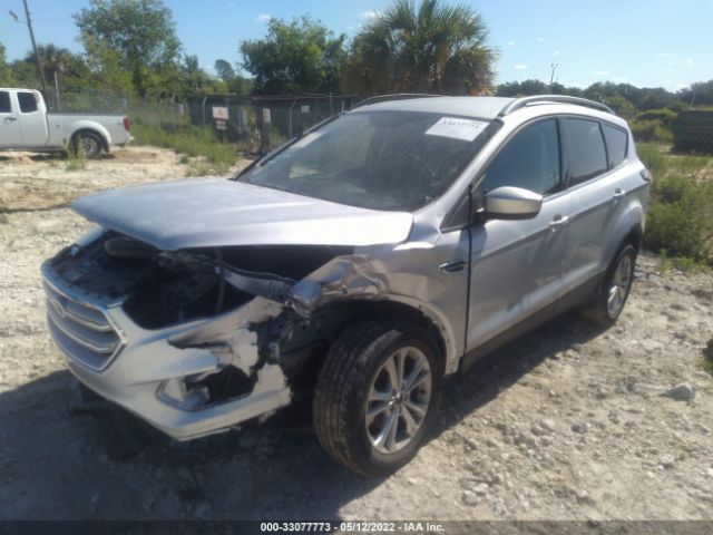 Photo 1 VIN: 1FMCU0GD1JUC27665 - FORD ESCAPE 