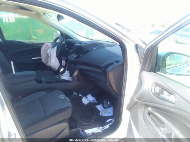 Photo 4 VIN: 1FMCU0GD1JUC27665 - FORD ESCAPE 