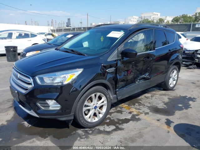 Photo 1 VIN: 1FMCU0GD1JUC37242 - FORD ESCAPE 