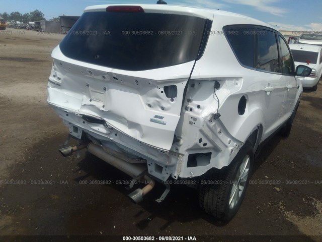 Photo 5 VIN: 1FMCU0GD1JUC40660 - FORD ESCAPE 