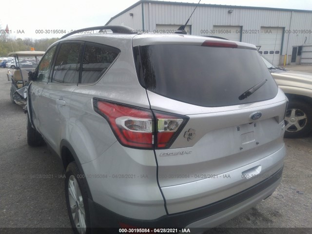 Photo 2 VIN: 1FMCU0GD1JUC59239 - FORD ESCAPE 