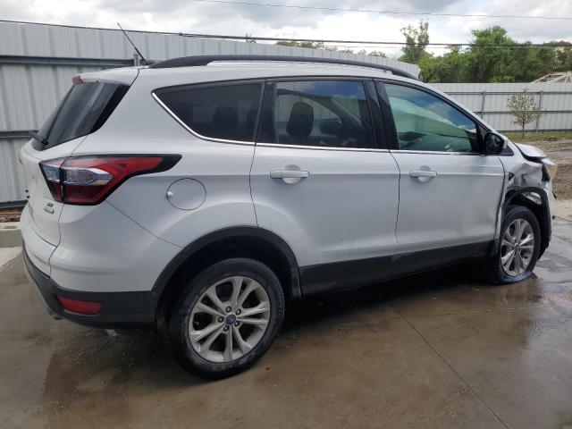 Photo 2 VIN: 1FMCU0GD1JUC88210 - FORD ESCAPE SE 