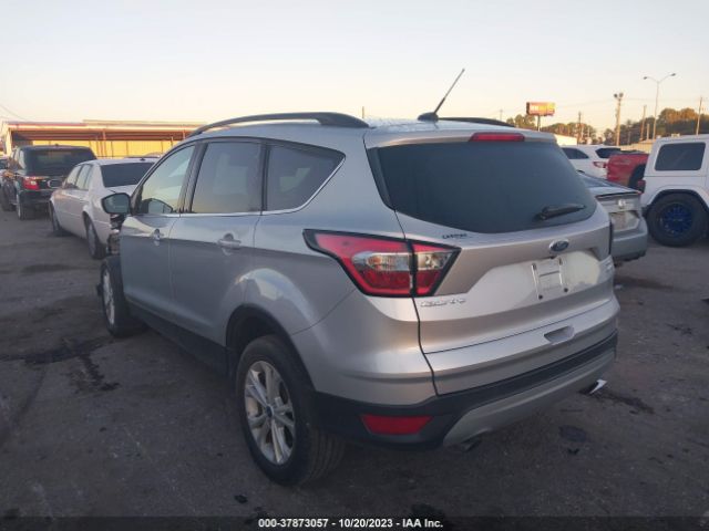 Photo 2 VIN: 1FMCU0GD1JUC91222 - FORD ESCAPE 