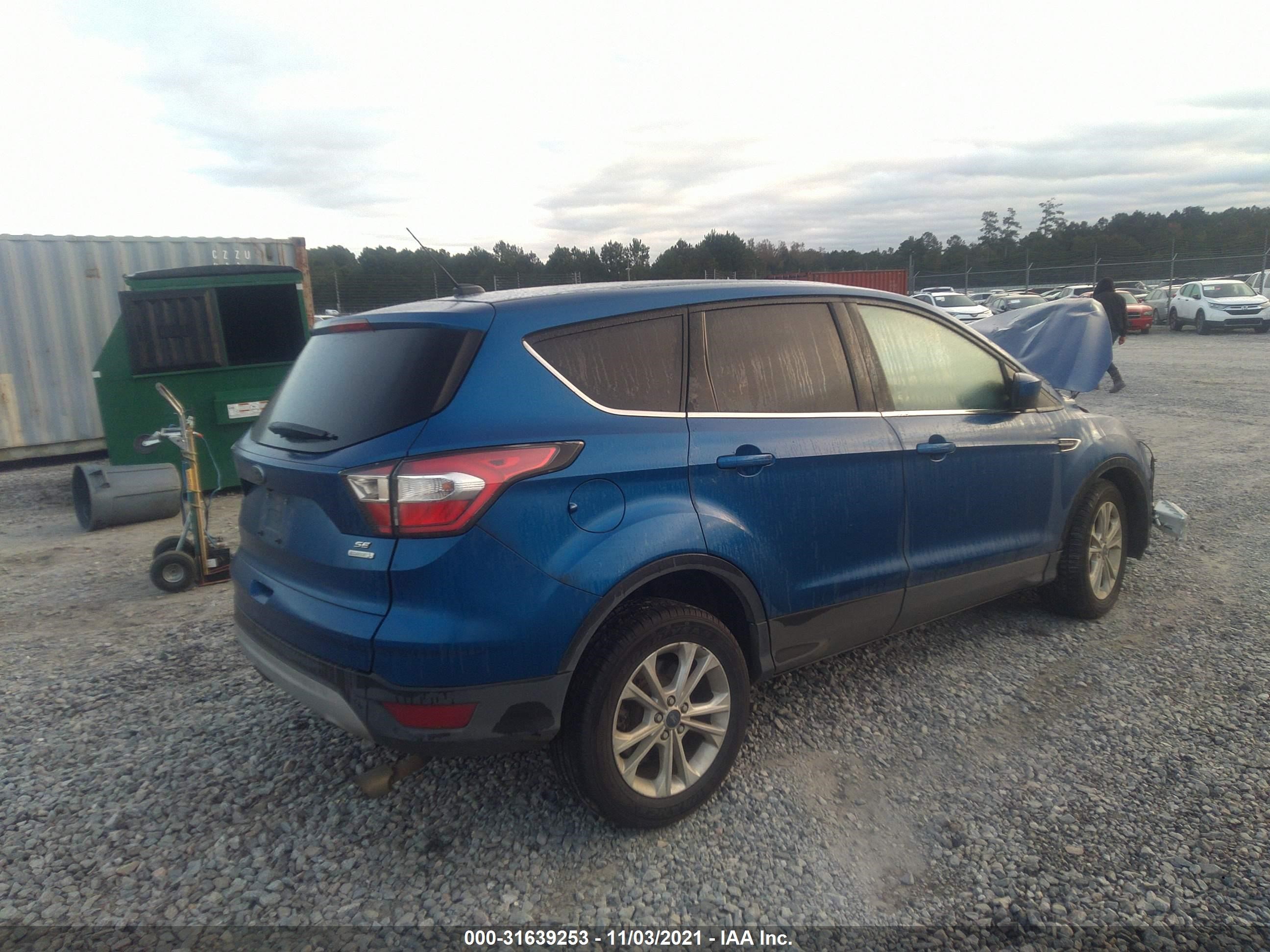 Photo 3 VIN: 1FMCU0GD2HUA88463 - FORD ESCAPE 