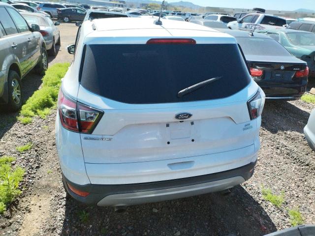 Photo 5 VIN: 1FMCU0GD2HUA94831 - FORD ESCAPE SE 