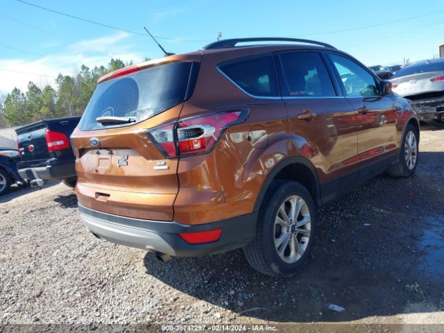 Photo 3 VIN: 1FMCU0GD2HUB14110 - FORD ESCAPE 