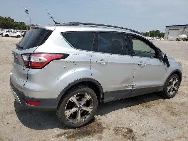 Photo 2 VIN: 1FMCU0GD2HUB20537 - FORD ESCAPE SE 