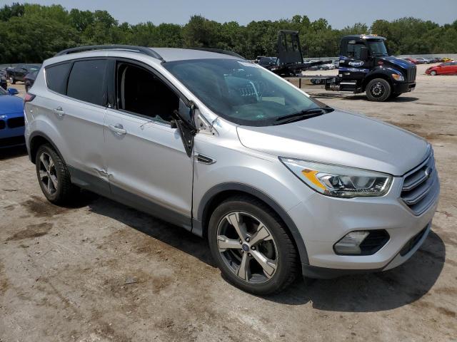 Photo 3 VIN: 1FMCU0GD2HUB20537 - FORD ESCAPE SE 