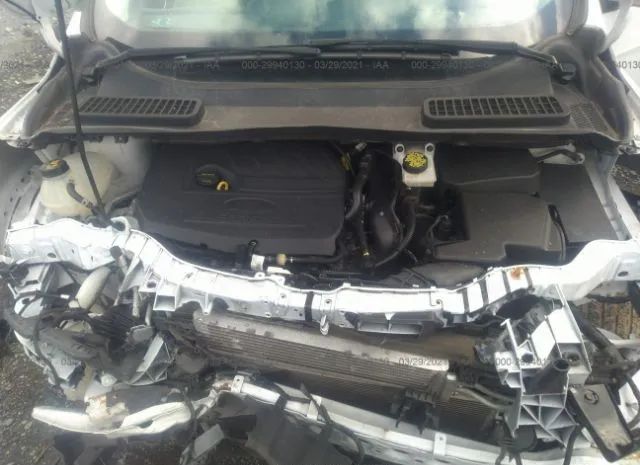 Photo 9 VIN: 1FMCU0GD2HUB25947 - FORD ESCAPE 