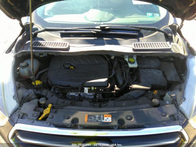 Photo 9 VIN: 1FMCU0GD2HUB28394 - FORD ESCAPE 