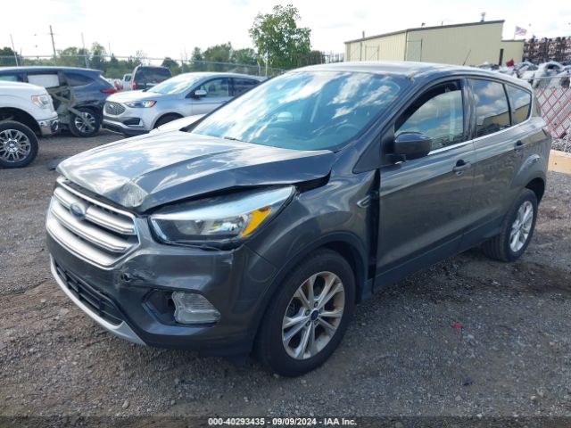 Photo 1 VIN: 1FMCU0GD2HUB40982 - FORD ESCAPE 