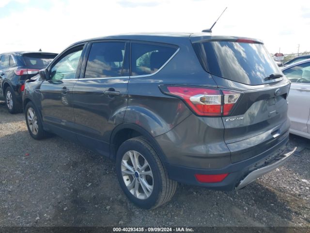 Photo 2 VIN: 1FMCU0GD2HUB40982 - FORD ESCAPE 