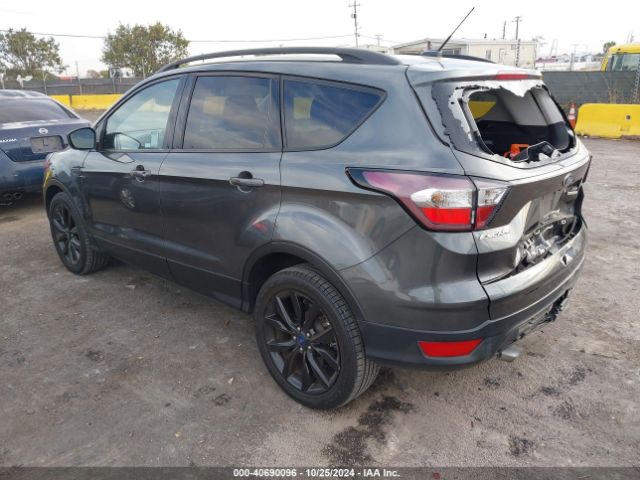 Photo 2 VIN: 1FMCU0GD2HUC02672 - FORD ESCAPE 