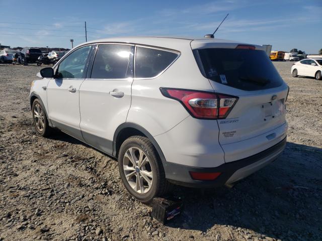 Photo 2 VIN: 1FMCU0GD2HUC18189 - FORD ESCAPE SE 