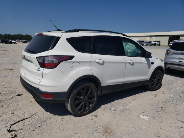 Photo 2 VIN: 1FMCU0GD2HUC33503 - FORD ESCAPE SE 