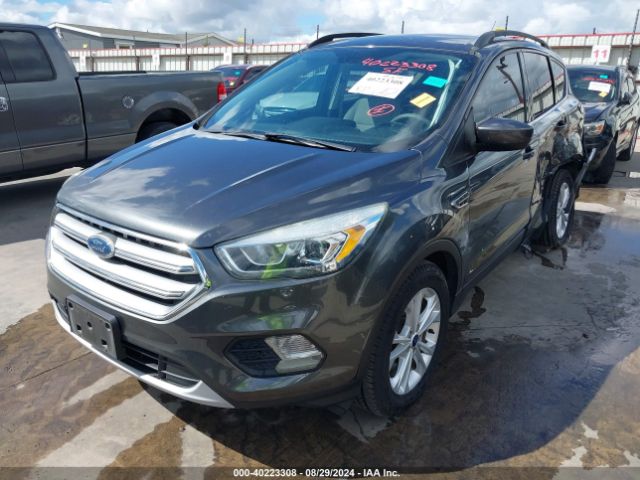 Photo 1 VIN: 1FMCU0GD2HUC34084 - FORD ESCAPE 