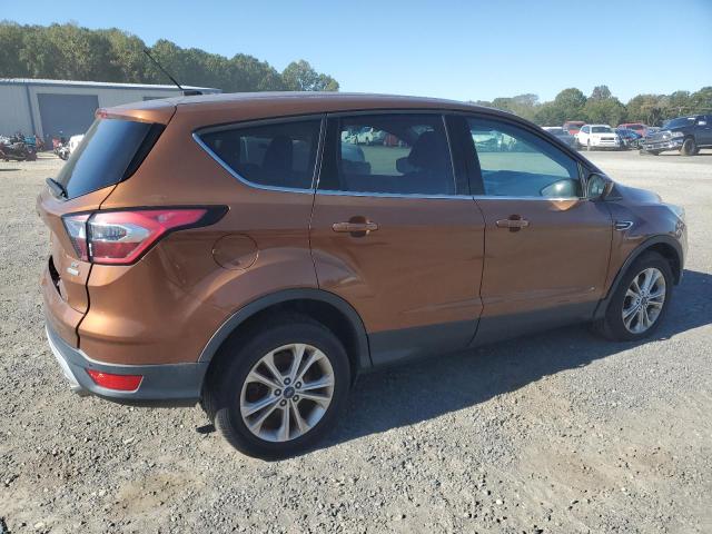 Photo 2 VIN: 1FMCU0GD2HUC55615 - FORD ESCAPE SE 