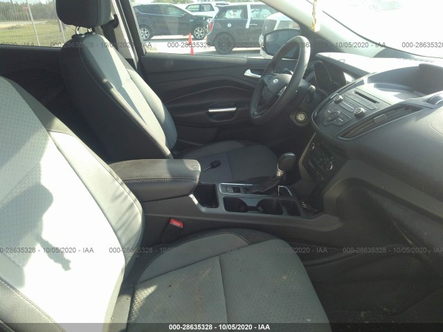 Photo 4 VIN: 1FMCU0GD2HUC64492 - FORD ESCAPE 