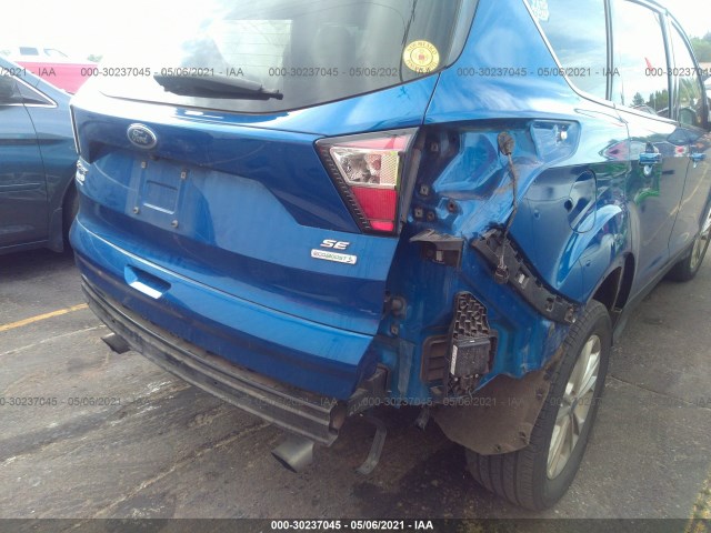 Photo 5 VIN: 1FMCU0GD2HUC65433 - FORD ESCAPE 