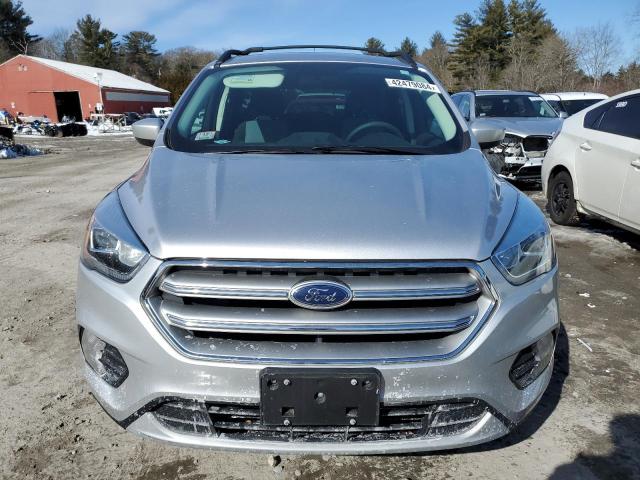 Photo 4 VIN: 1FMCU0GD2HUD15621 - FORD ESCAPE 